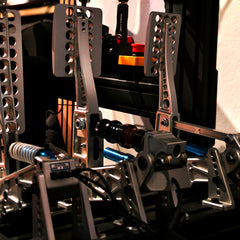 SIMULATOR 3: GOLD VIRTUAL REALITY MOTORSPORT SIMULATOR