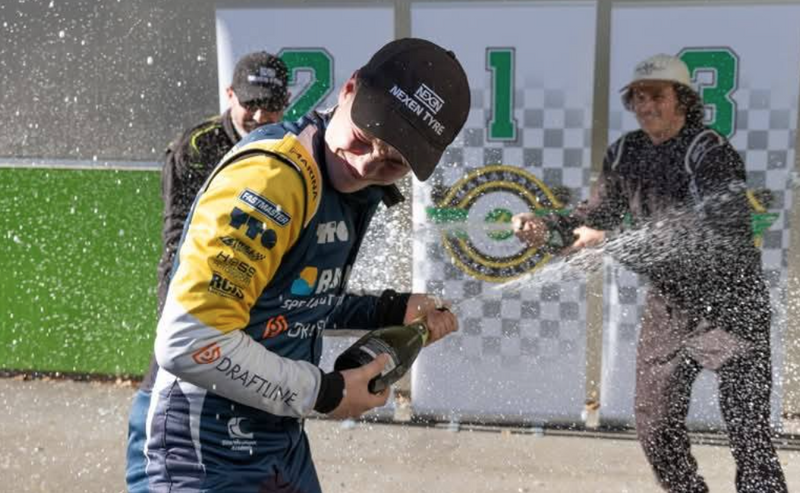 Mazda Pro 8 Series — Champion photo